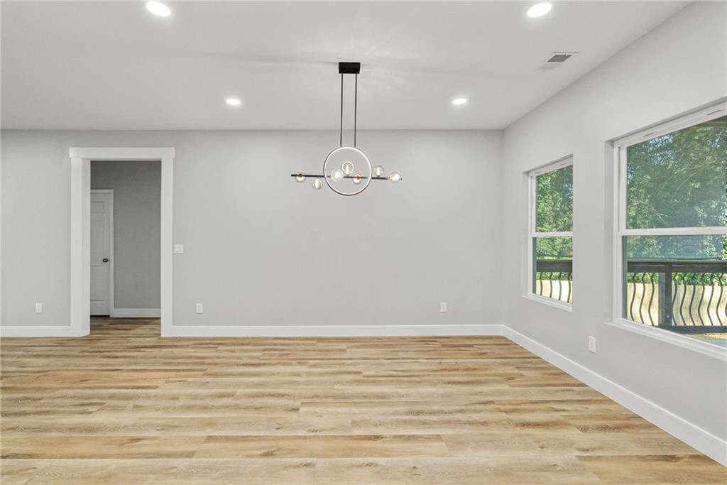 73 Valley Trail SE