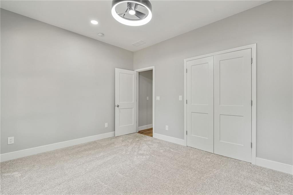 73 Valley Trail SE