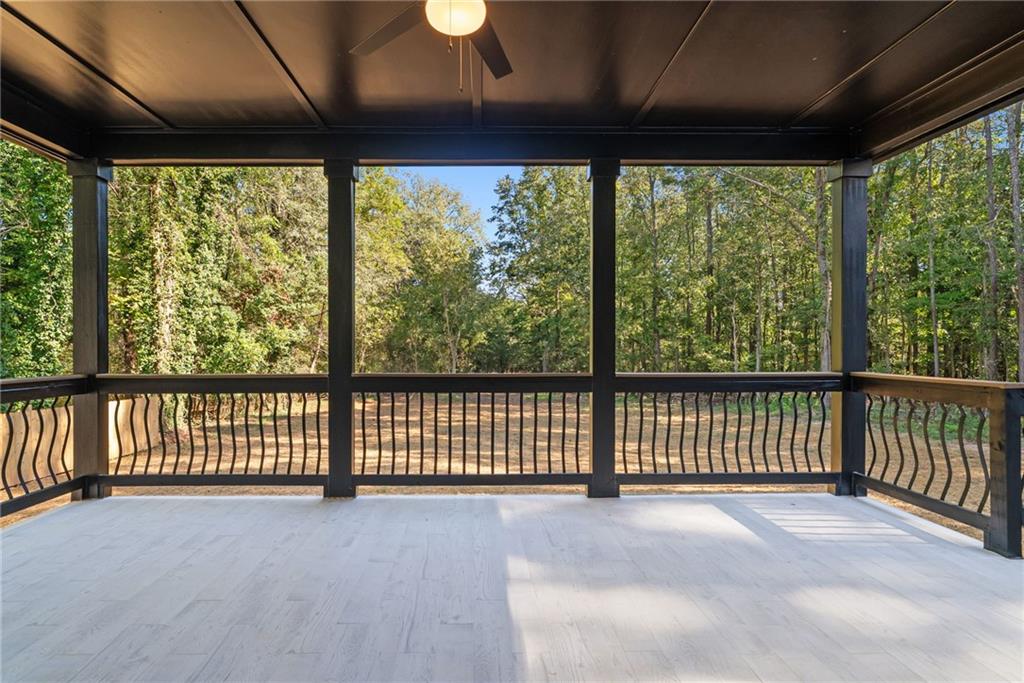 73 Valley Trail SE