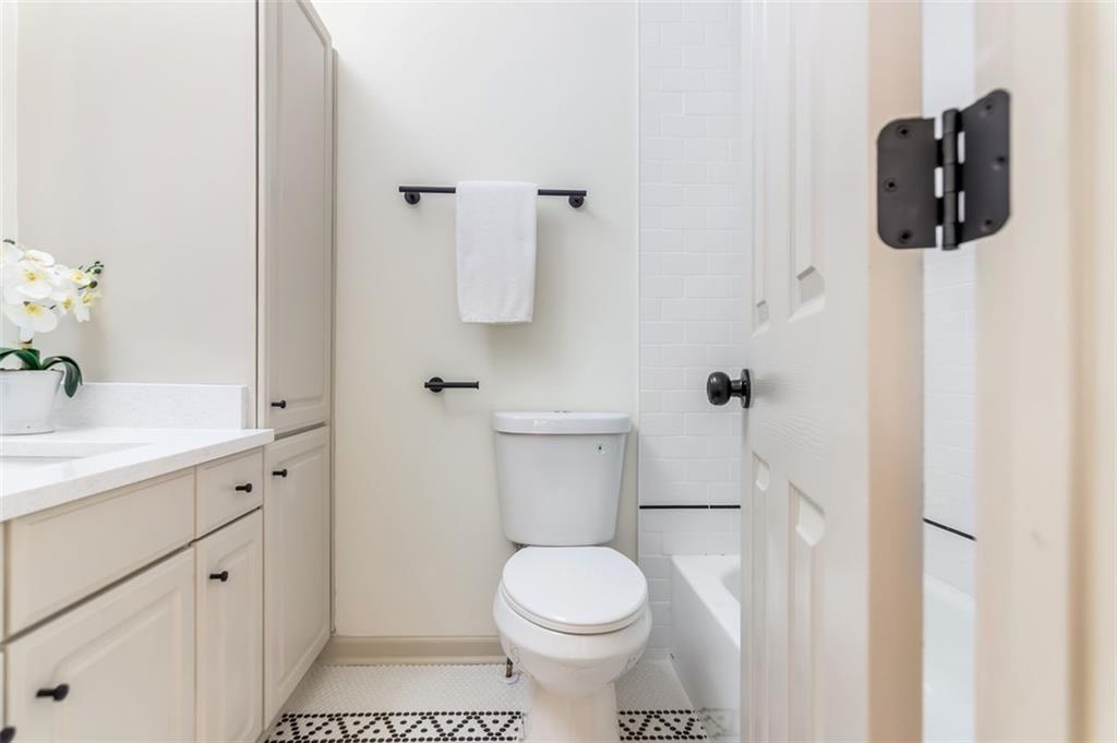 5860 Olde Atlanta Parkway