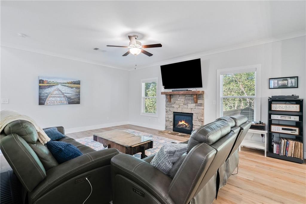 4413 Westside Drive