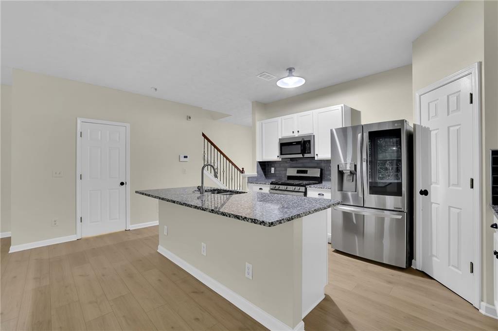 5332 Paramount View Way