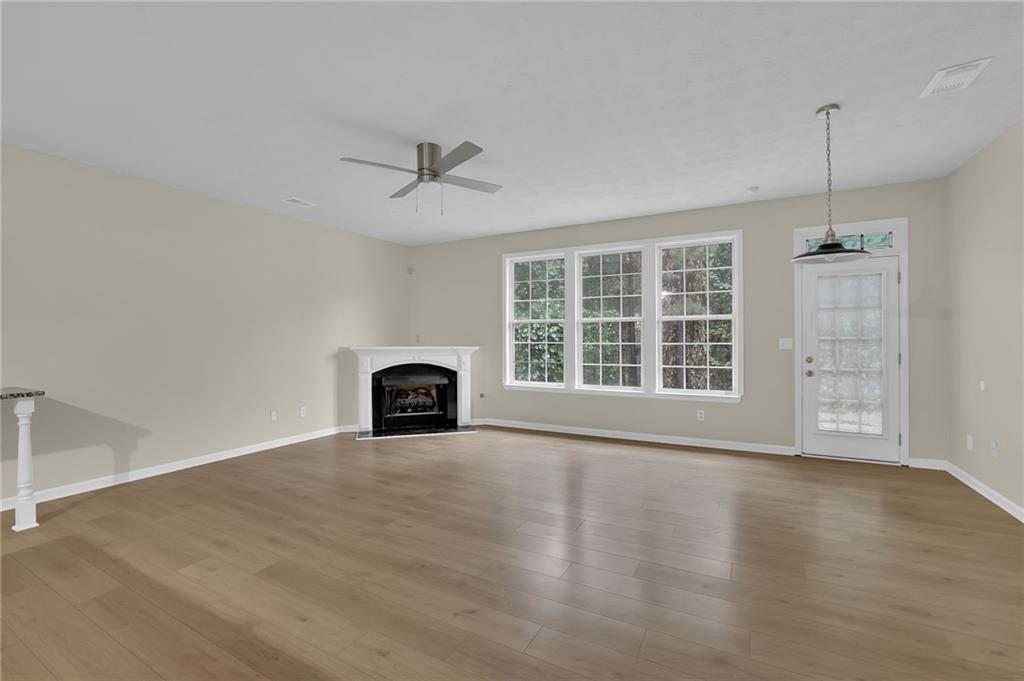 5332 Paramount View Way