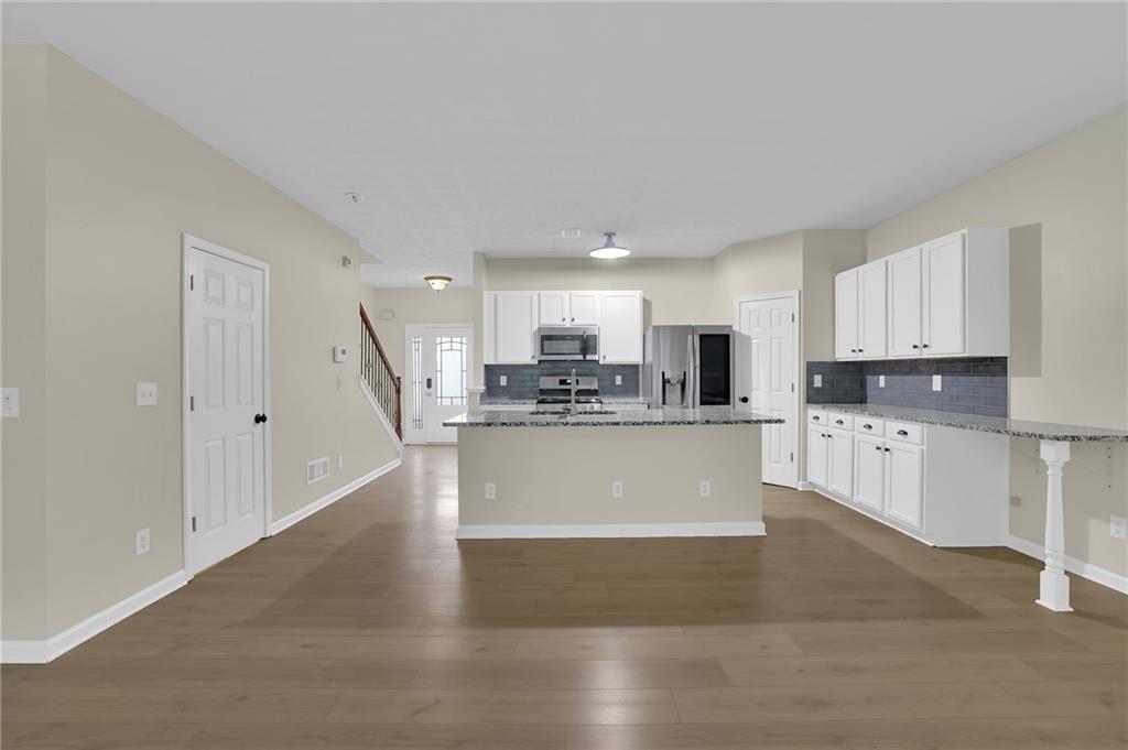 5332 Paramount View Way