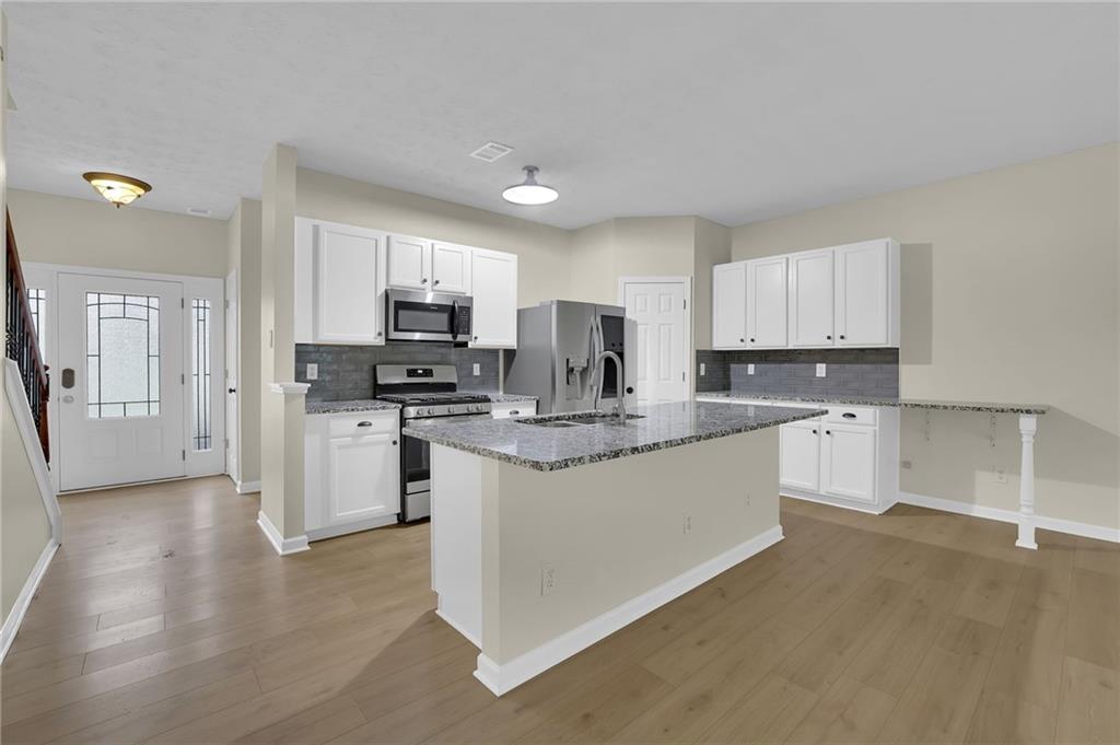 5332 Paramount View Way