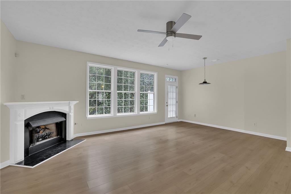 5332 Paramount View Way