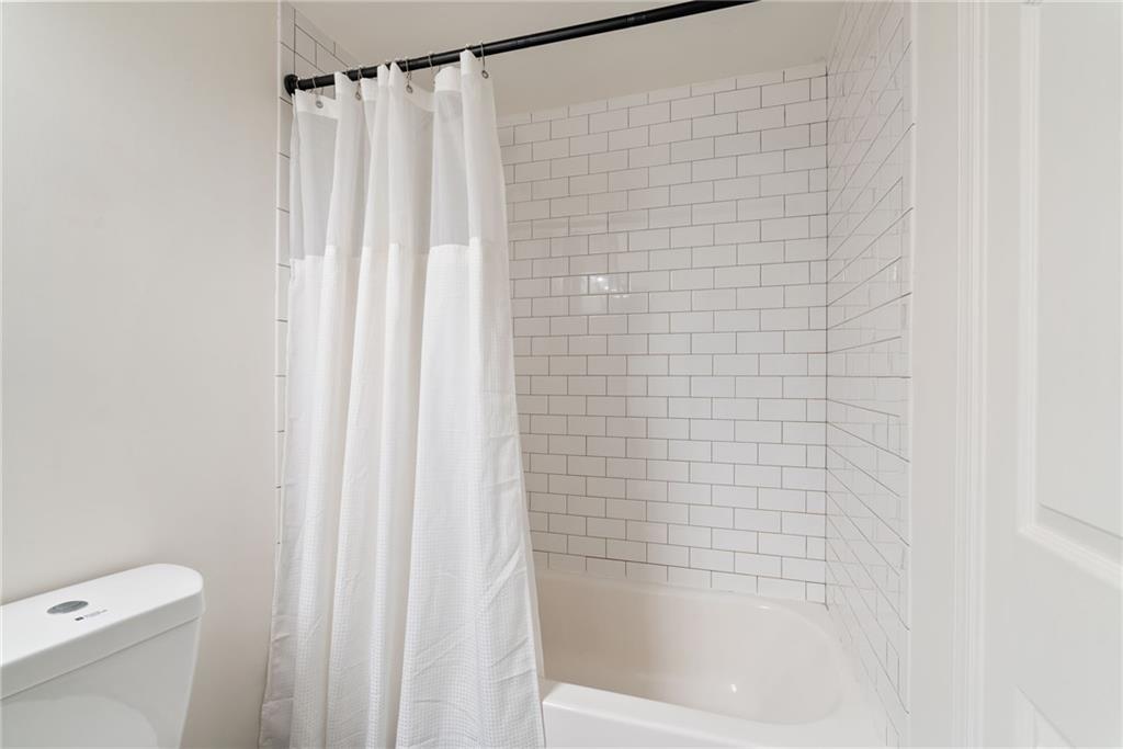 1 Biscayne Drive NW Unit 704