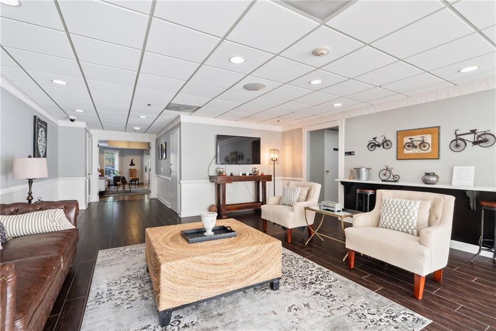 1 Biscayne Drive NW Unit 704