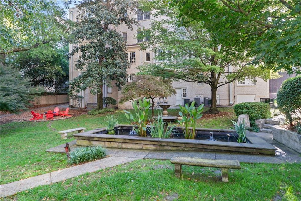 1 Biscayne Drive NW Unit 704