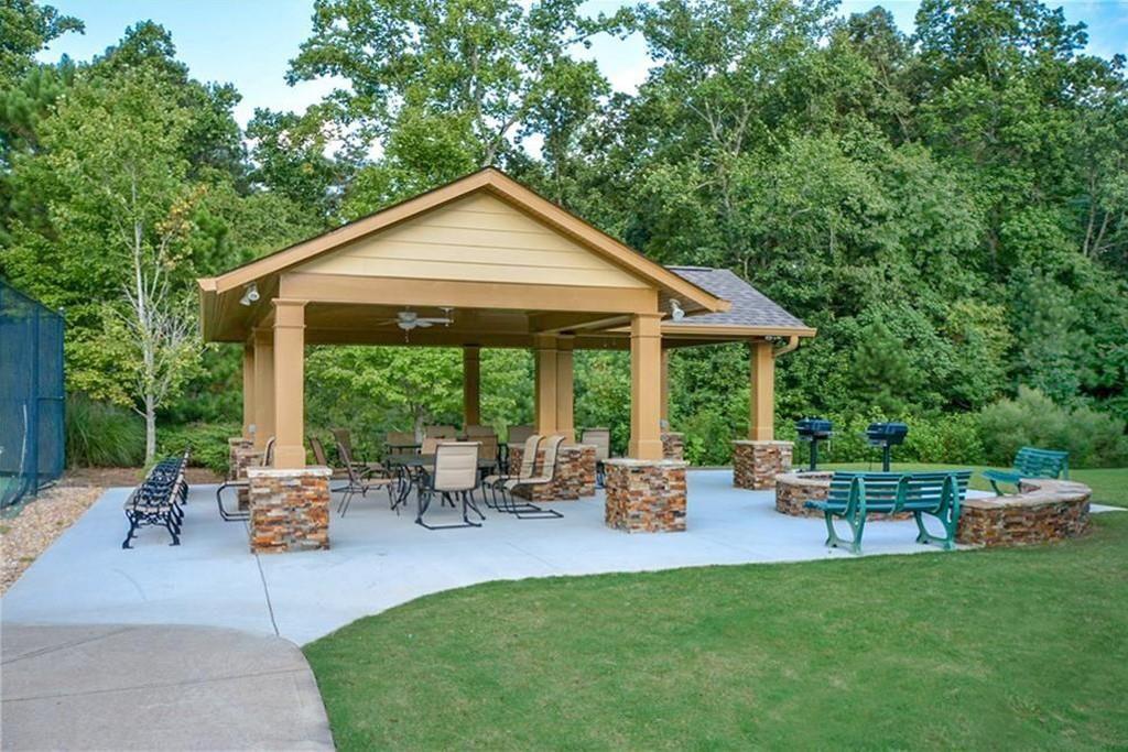 2335 BLACKSTOCK Drive