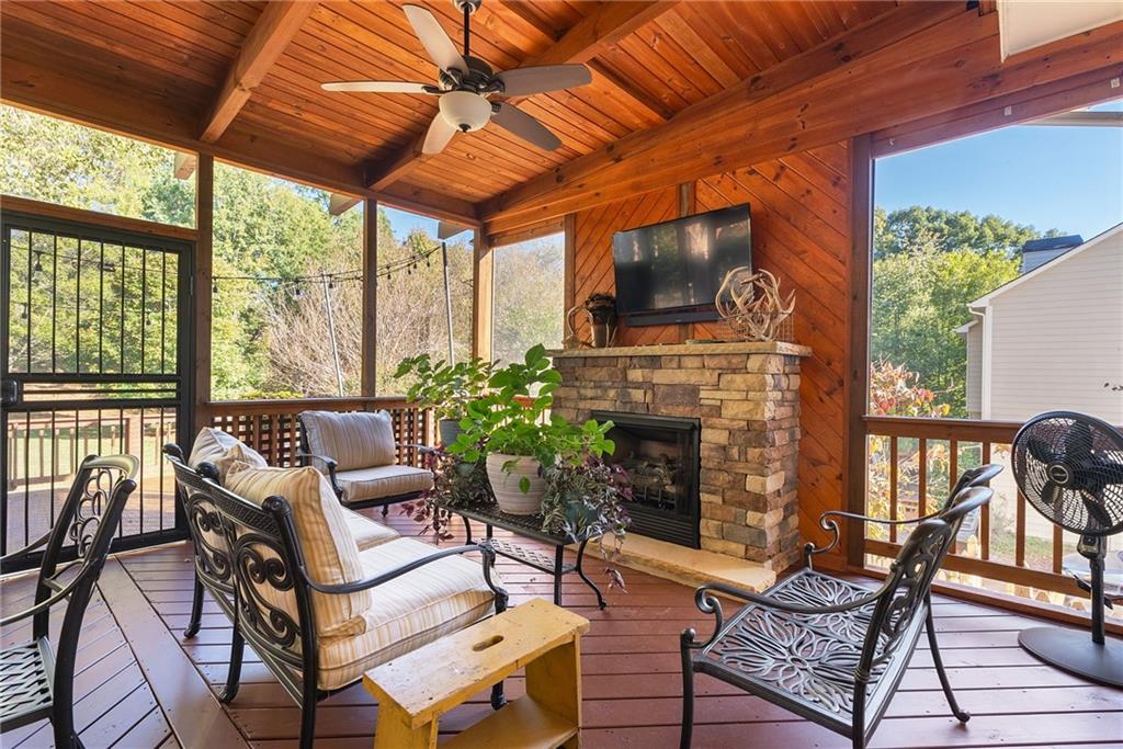 655 Riverhaven Drive