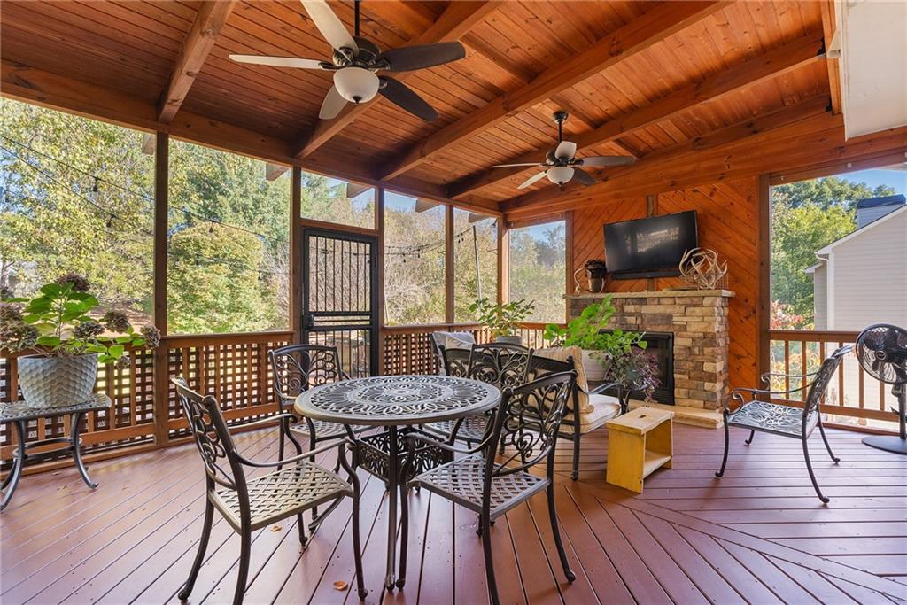 655 Riverhaven Drive