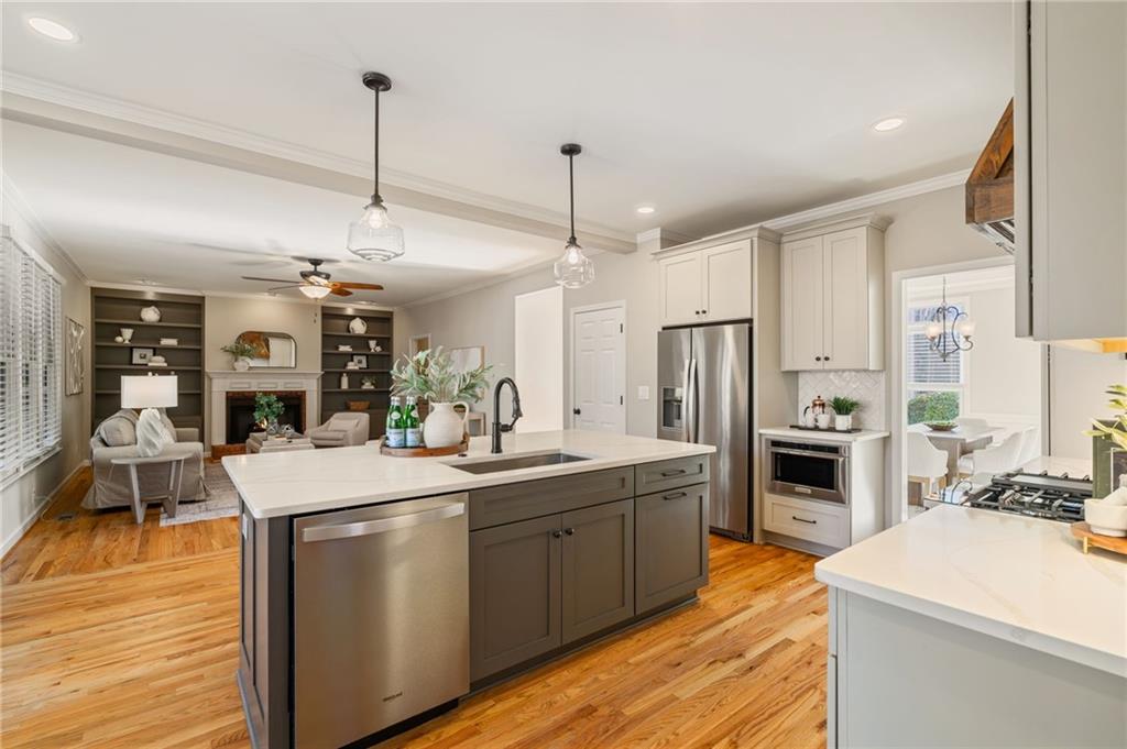 655 Riverhaven Drive