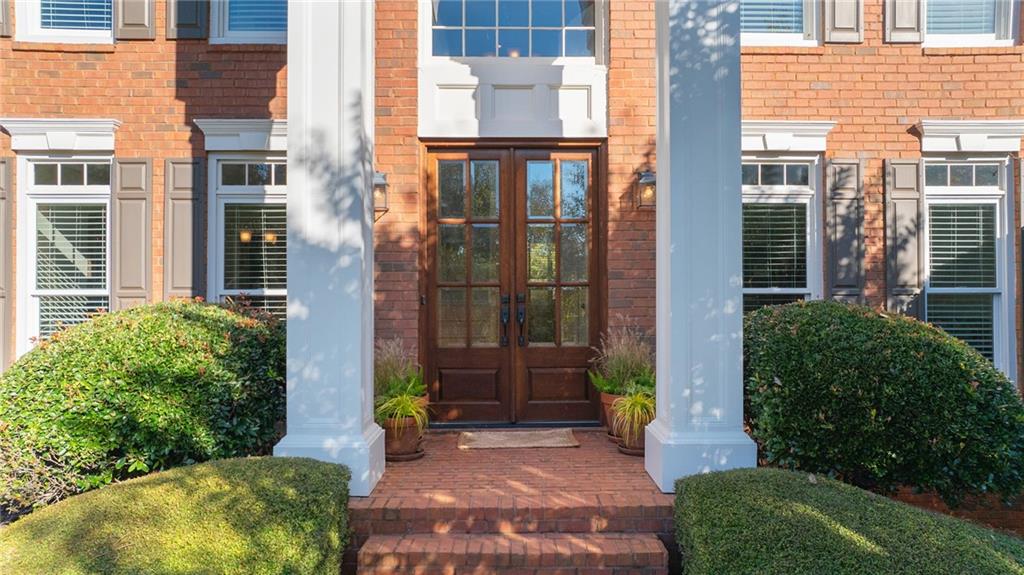 655 Riverhaven Drive