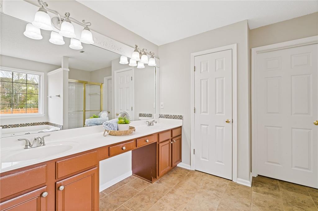 3465 Lakeheath Drive