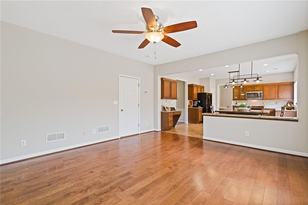 3465 Lakeheath Drive