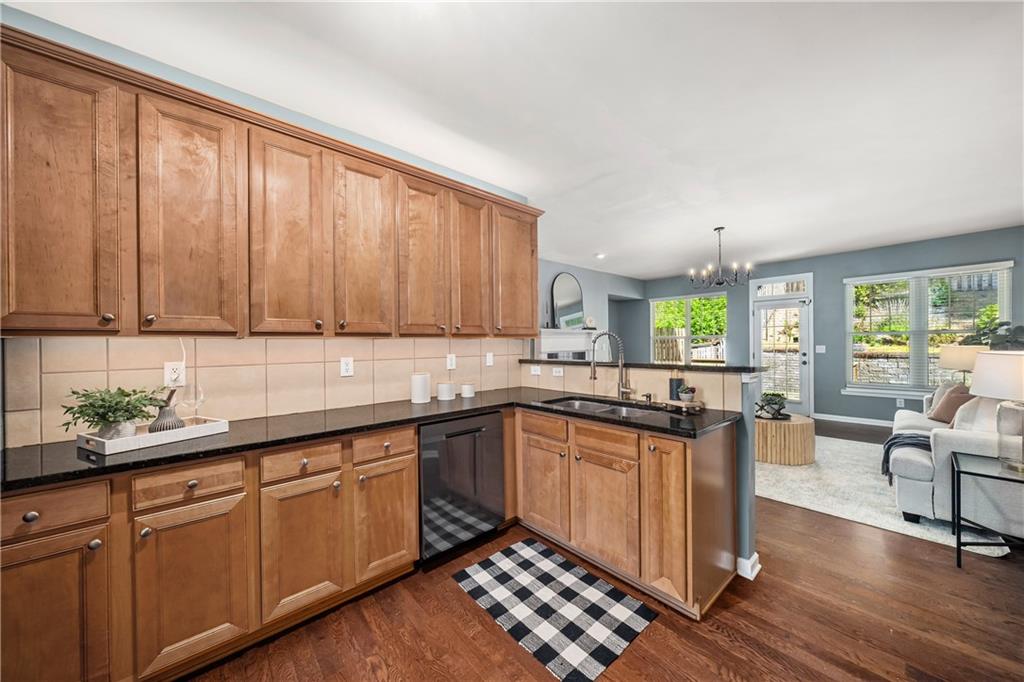 1766 Oakbrook Lane NW Unit 9
