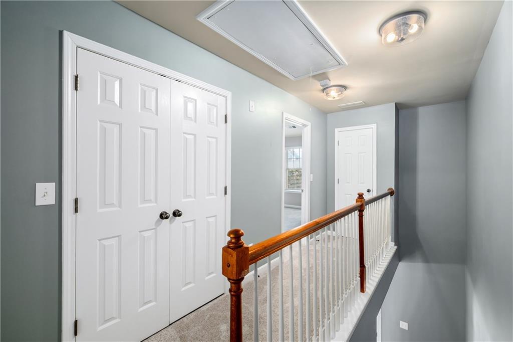 1766 Oakbrook Lane NW Unit 9