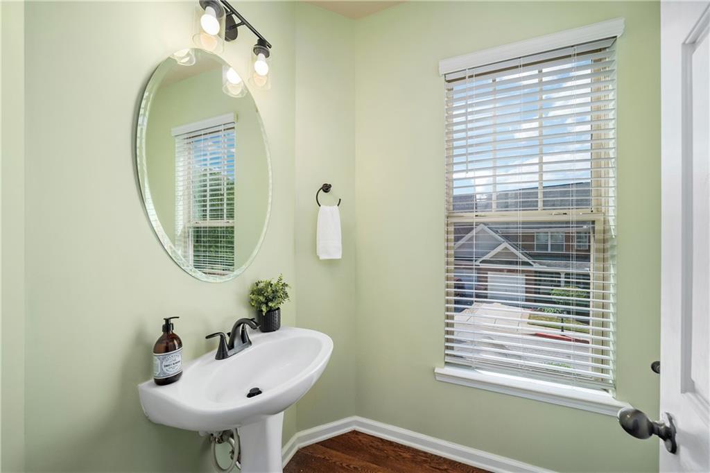 1766 Oakbrook Lane NW Unit 9