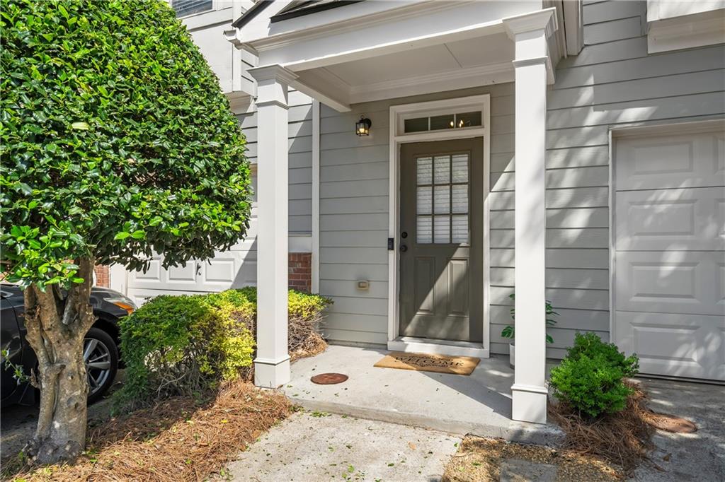 1766 Oakbrook Lane NW Unit 9