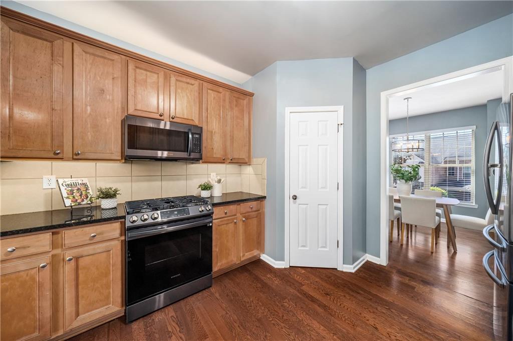 1766 Oakbrook Lane NW Unit 9
