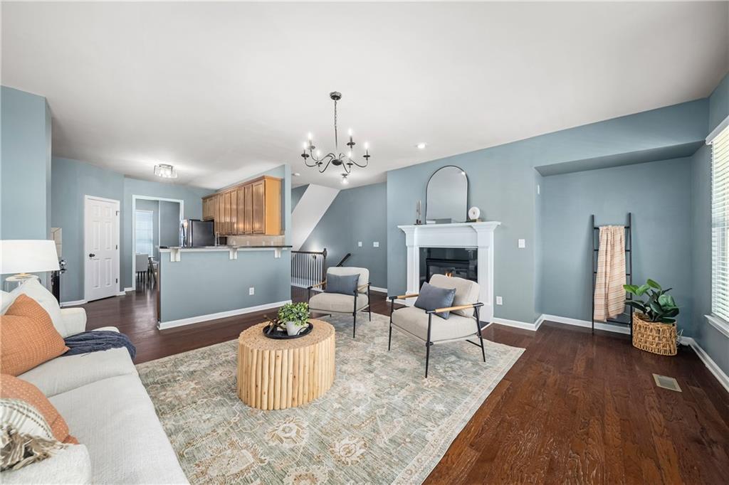 1766 Oakbrook Lane NW Unit 9