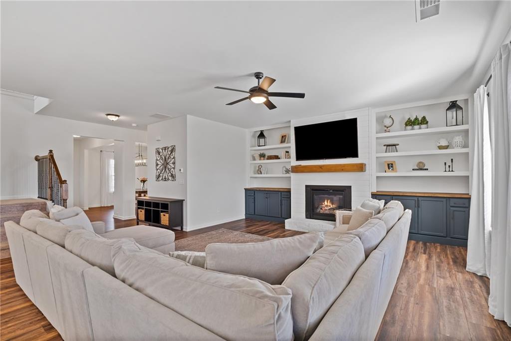 203 Augusta Walk