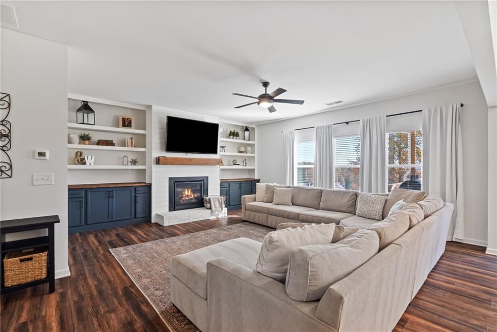 203 Augusta Walk