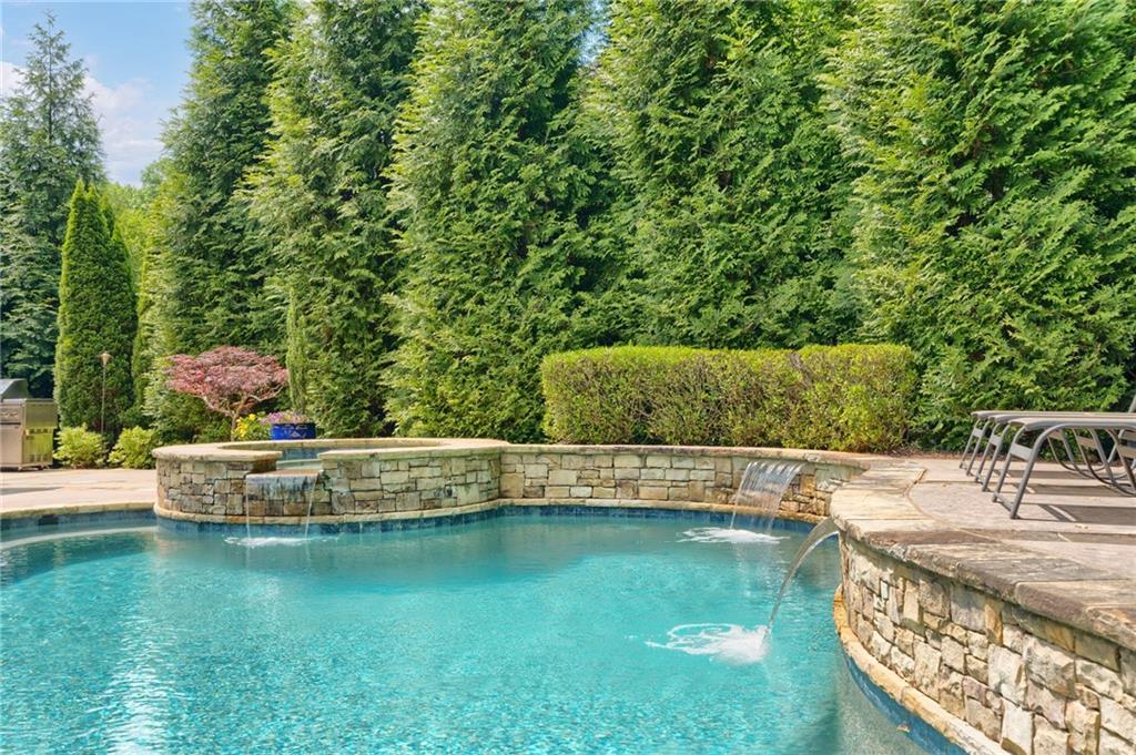 3890 Bridle Ridge Drive