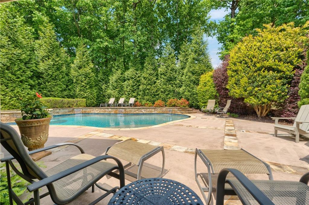 3890 Bridle Ridge Drive