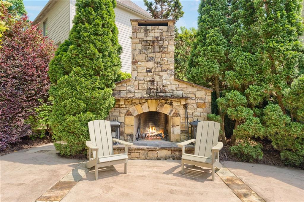 3890 Bridle Ridge Drive