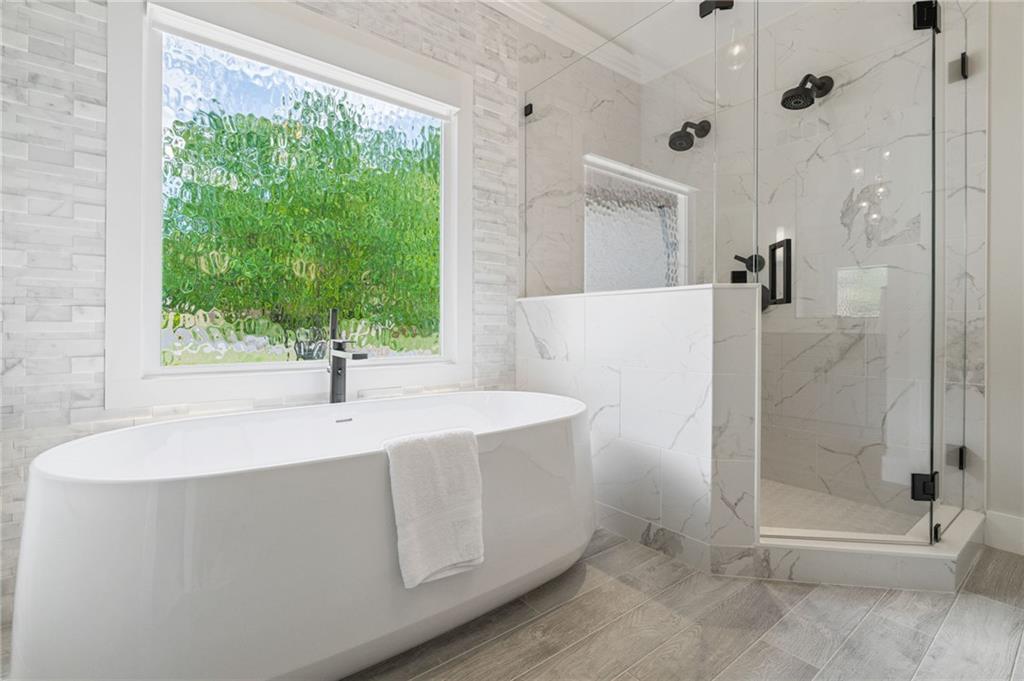 3890 Bridle Ridge Drive