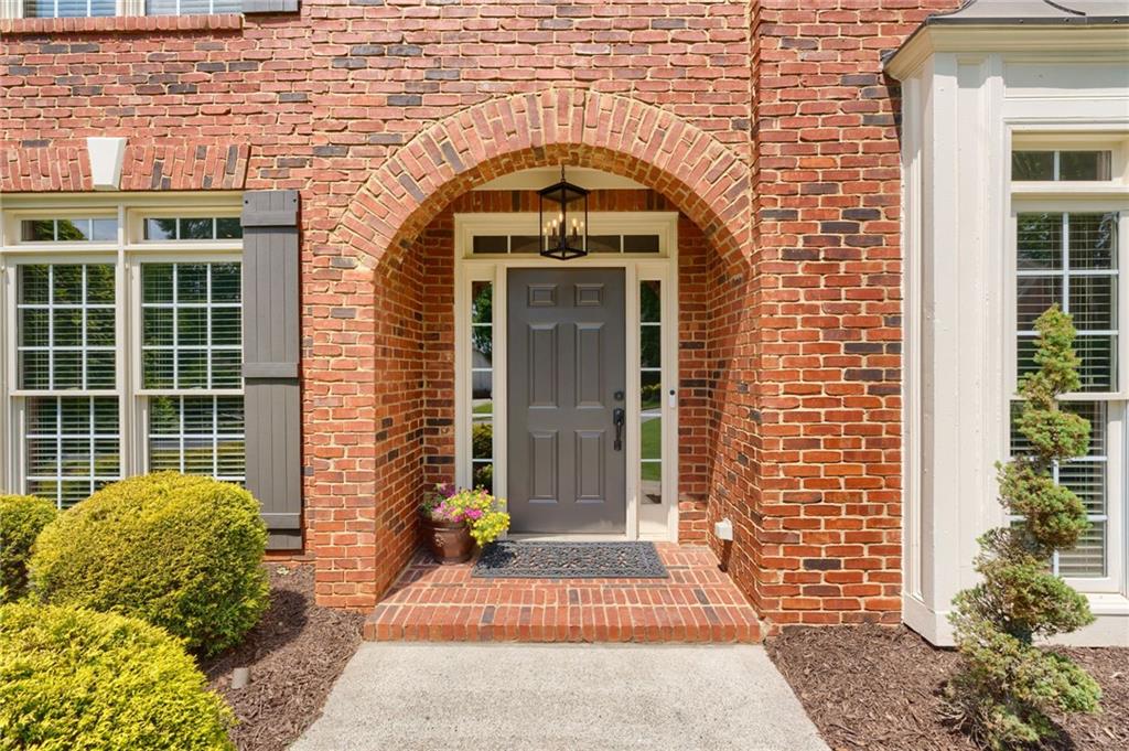 3890 Bridle Ridge Drive