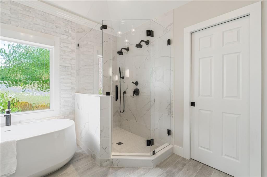 3890 Bridle Ridge Drive