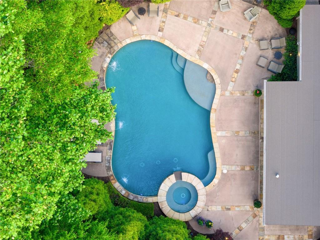 3890 Bridle Ridge Drive
