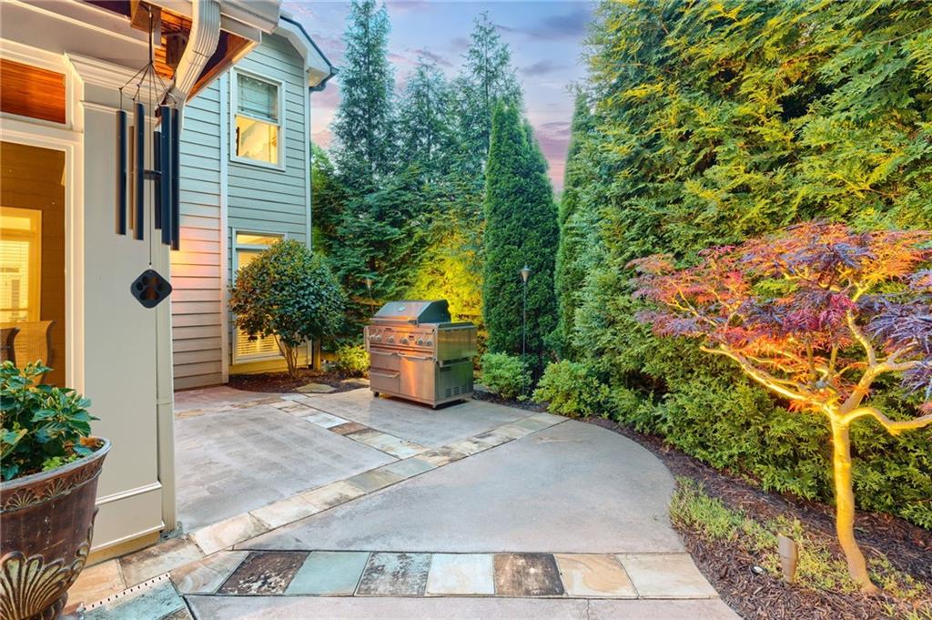 3890 Bridle Ridge Drive