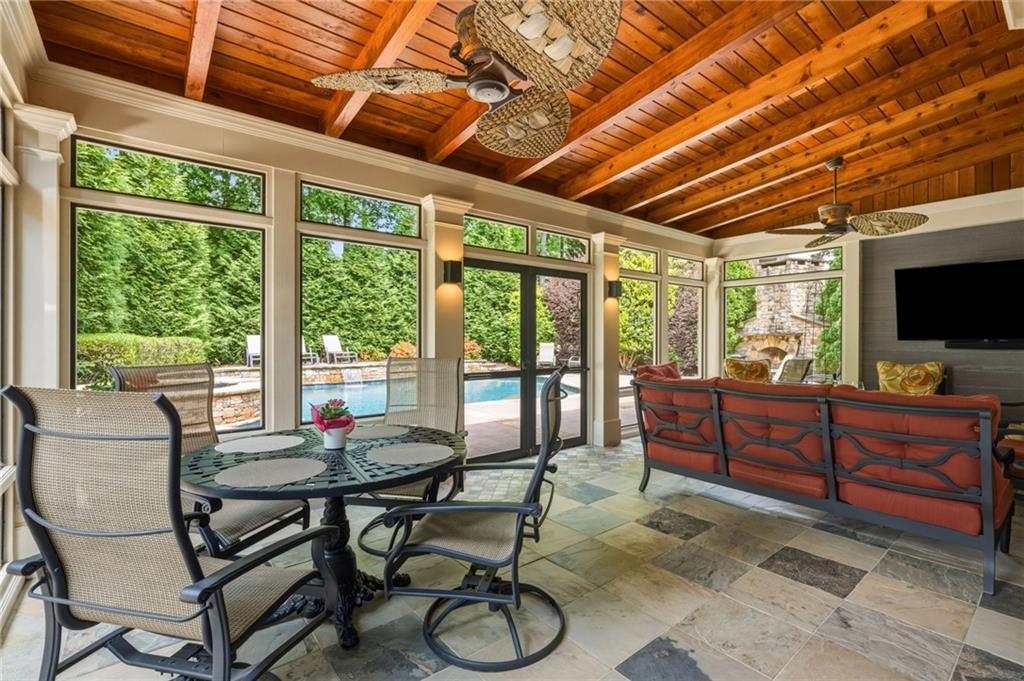 3890 Bridle Ridge Drive