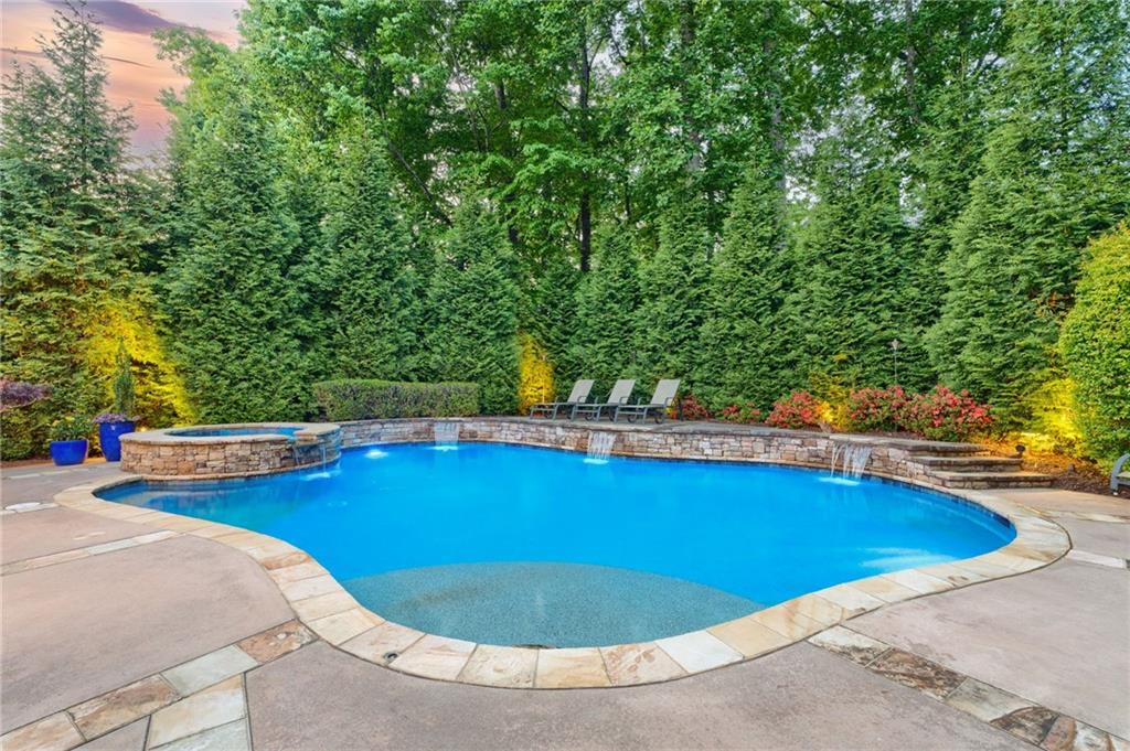 3890 Bridle Ridge Drive