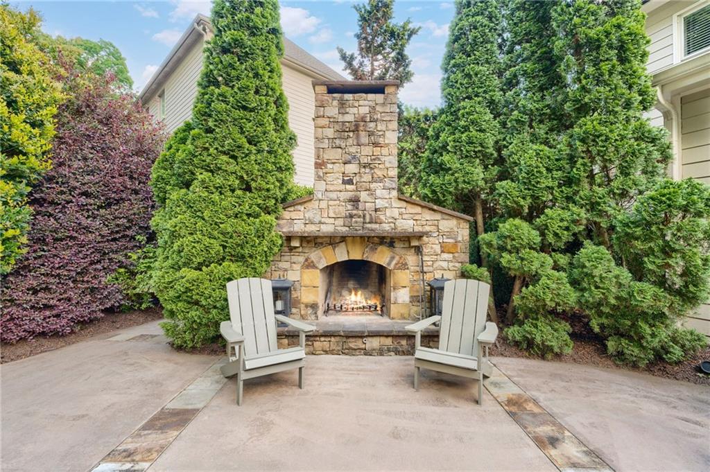 3890 Bridle Ridge Drive