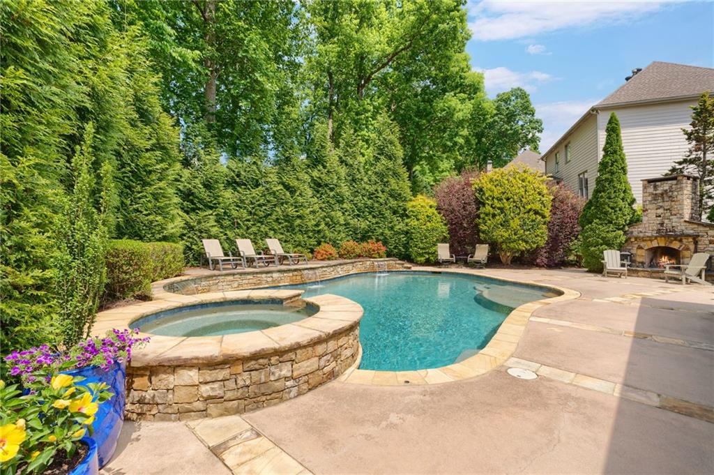 3890 Bridle Ridge Drive
