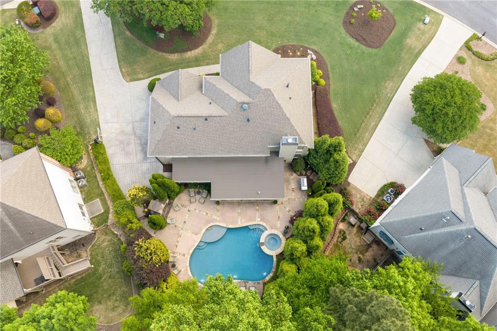 3890 Bridle Ridge Drive