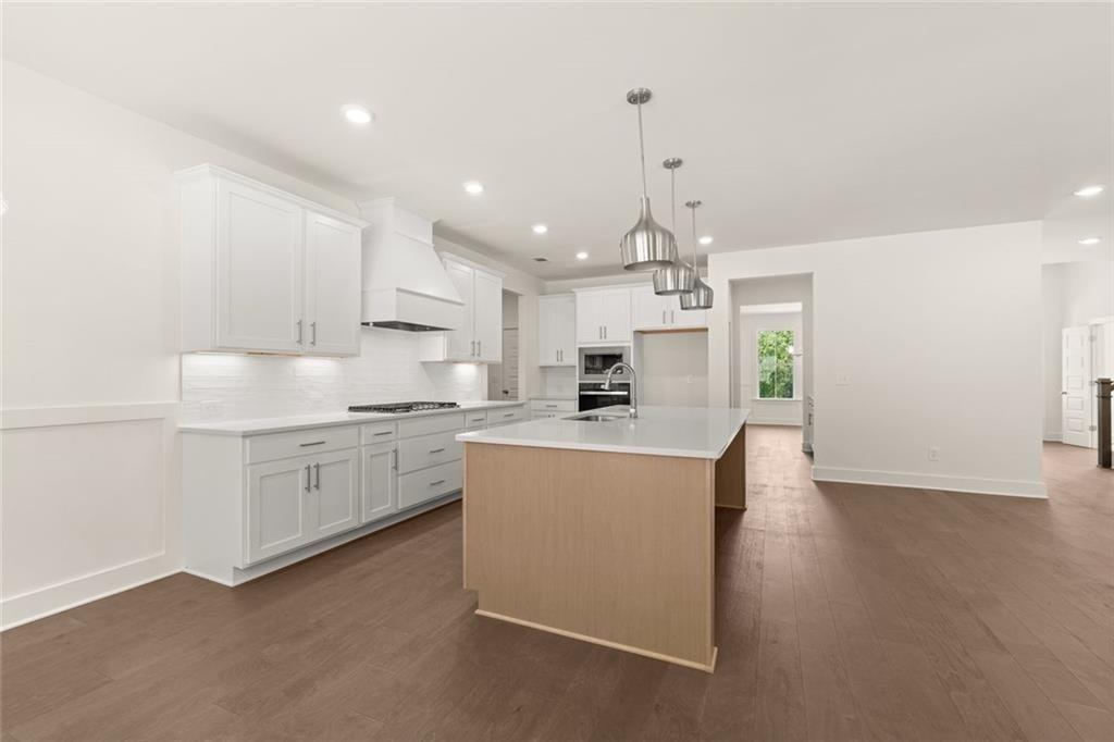 8330 Creekside Overlook Drive