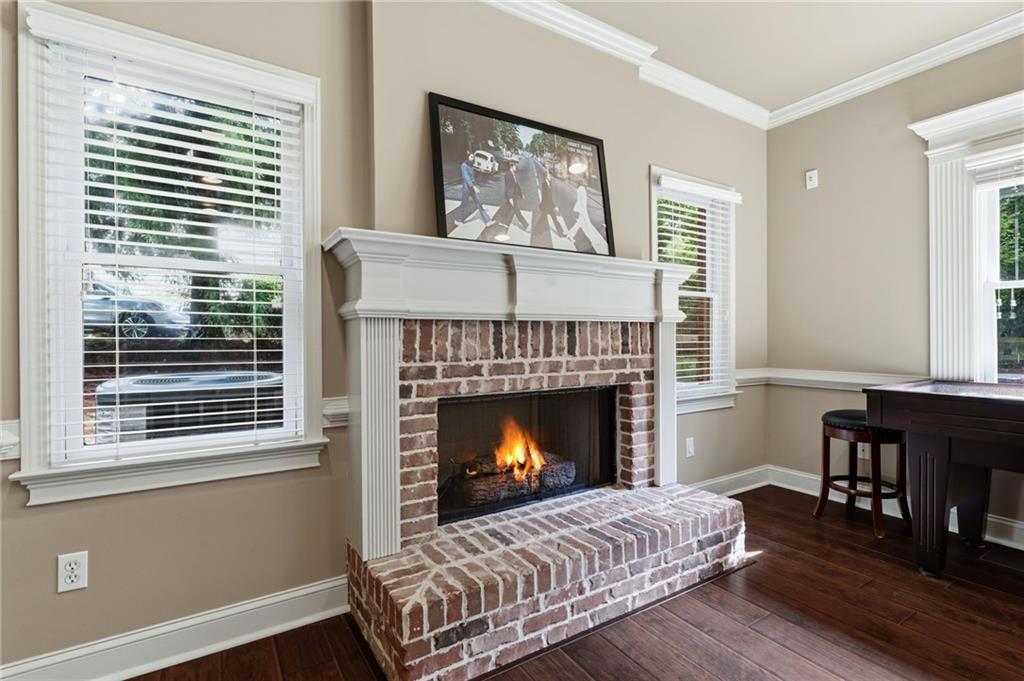 46 Lakecrest Circle