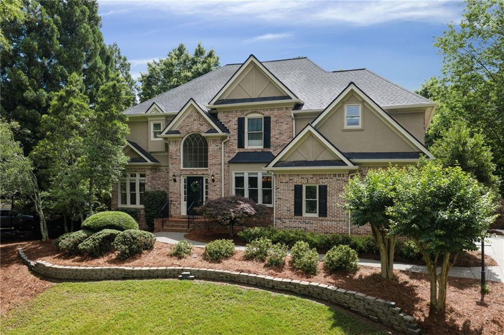 46 Lakecrest Circle