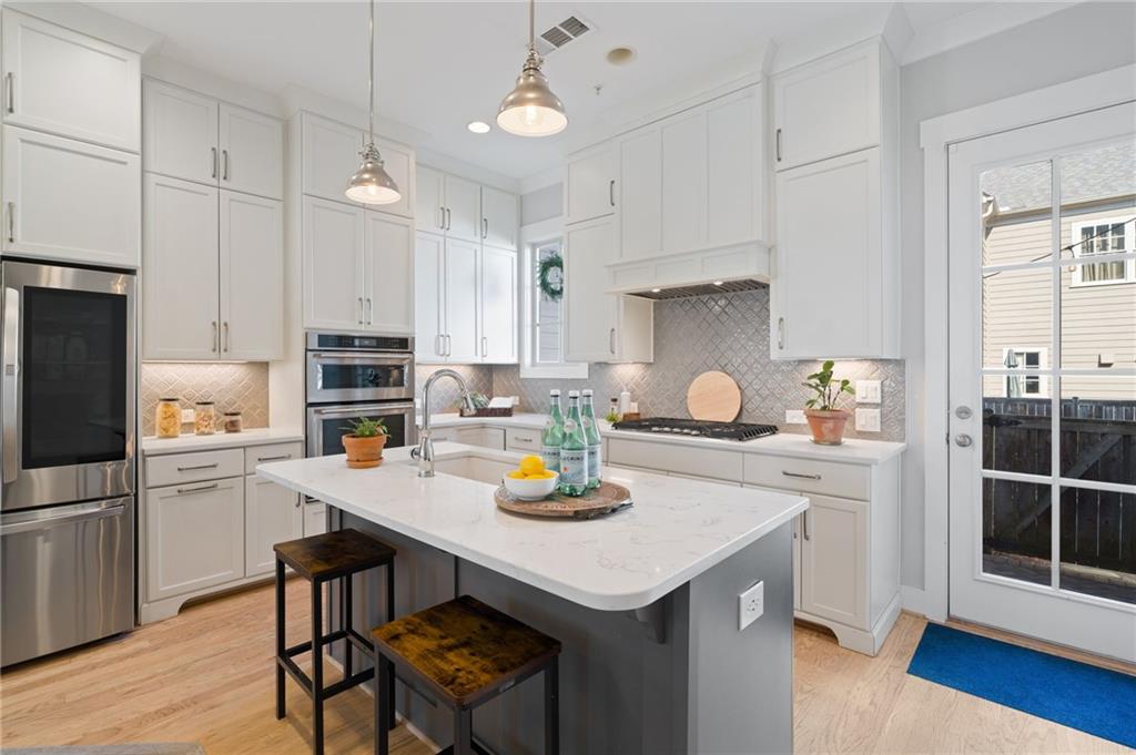 228 Dawson Dr