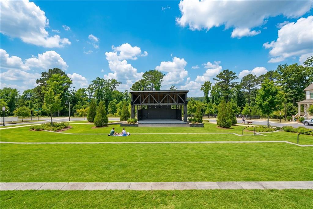 228 Dawson Dr