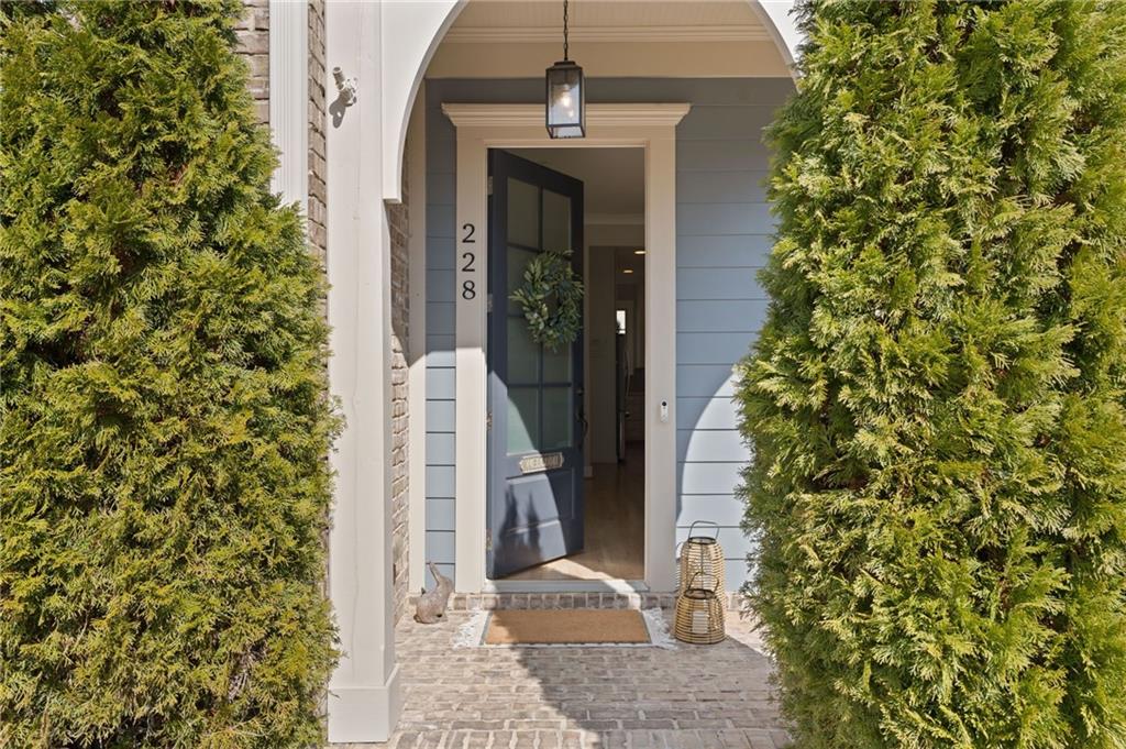 228 Dawson Dr