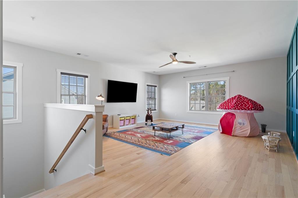 228 Dawson Dr