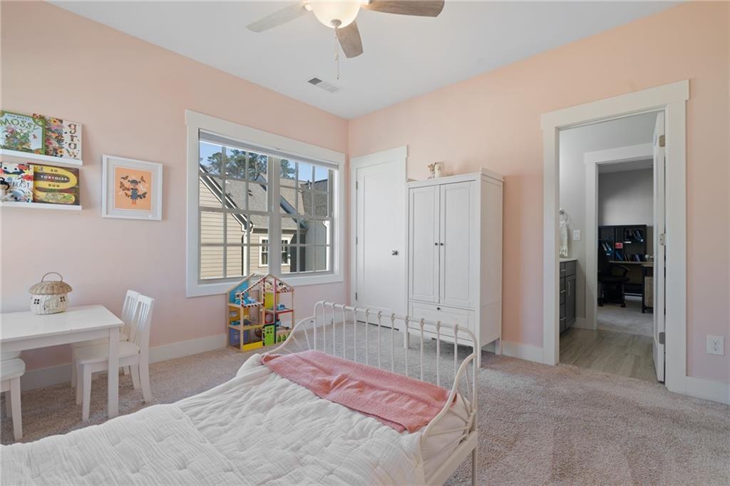 228 Dawson Dr