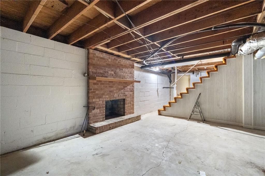 121 John Christopher Drive